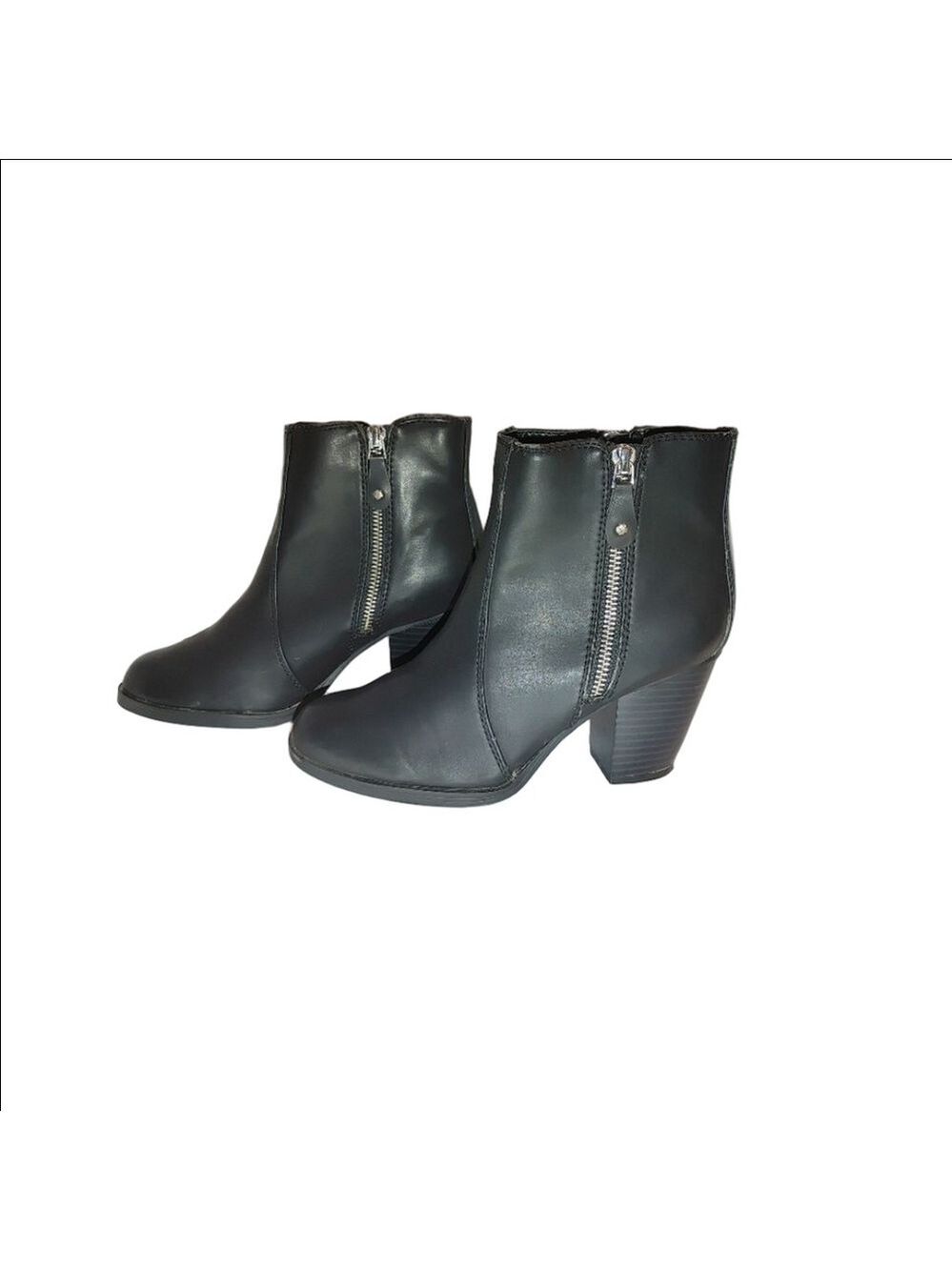 Vera Wang Booties